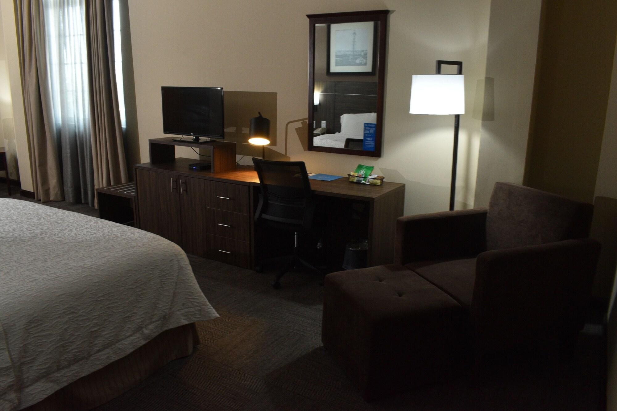 Hampton Inn Tampico Zona Dorada Bagian luar foto