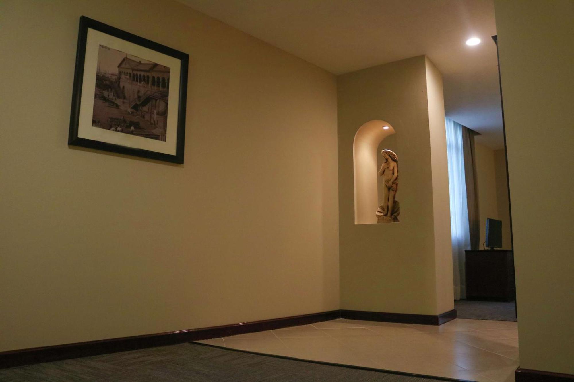 Hampton Inn Tampico Zona Dorada Bagian luar foto
