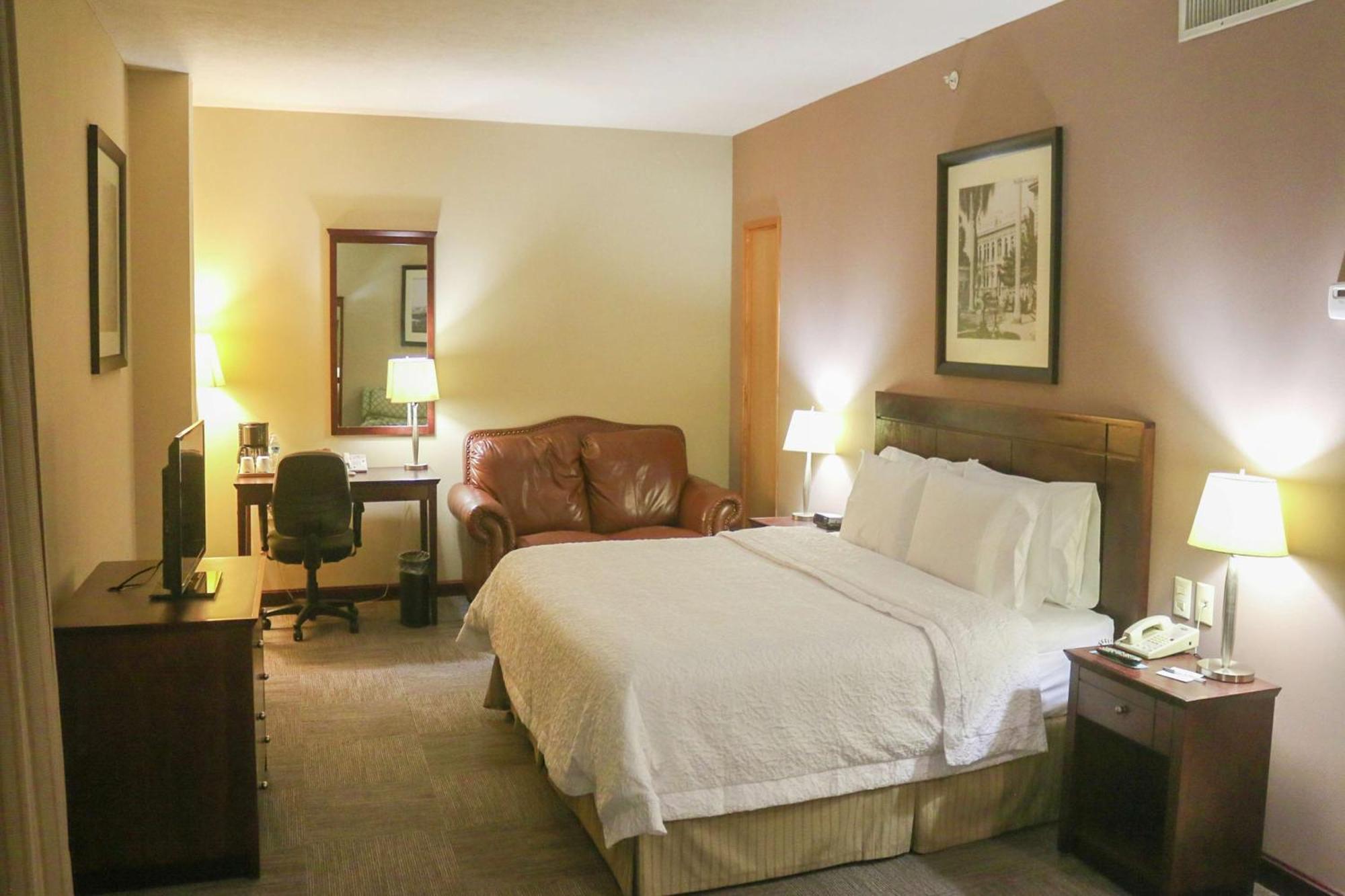 Hampton Inn Tampico Zona Dorada Bagian luar foto