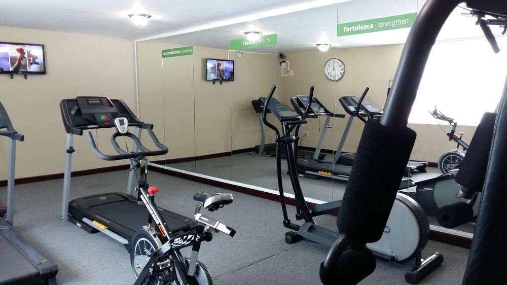 Hampton Inn Tampico Zona Dorada Bagian luar foto